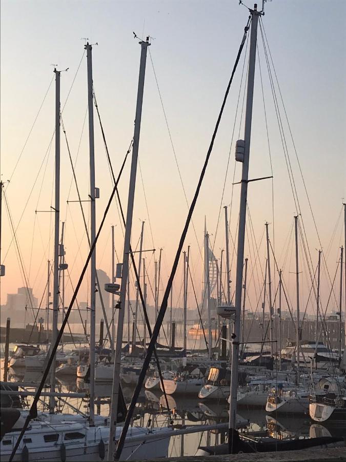 Stunning Marina Apartment Gosport Portsmouth Dış mekan fotoğraf