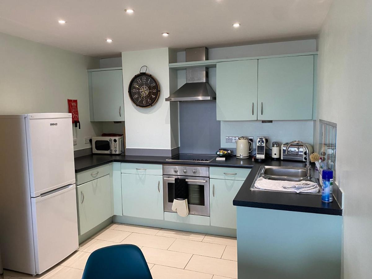 Stunning Marina Apartment Gosport Portsmouth Dış mekan fotoğraf