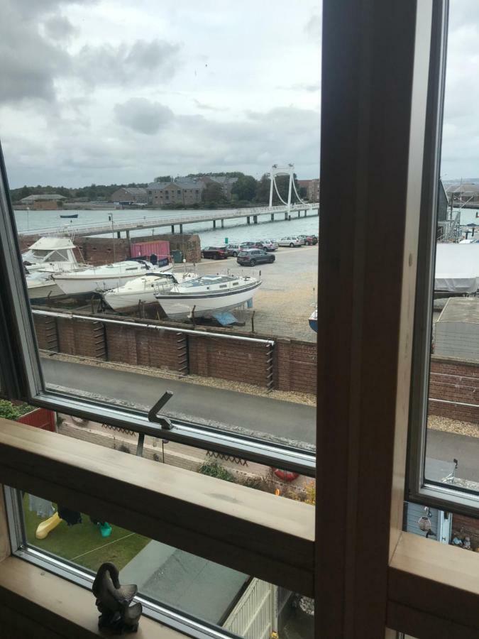 Stunning Marina Apartment Gosport Portsmouth Dış mekan fotoğraf