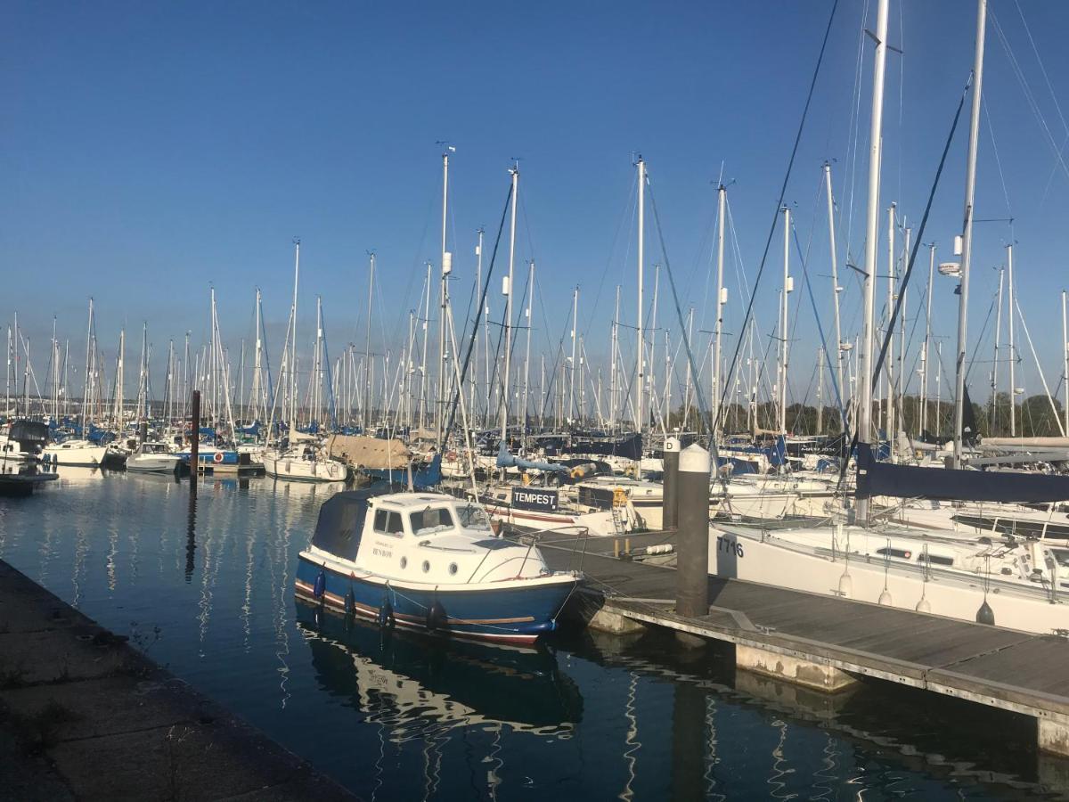 Stunning Marina Apartment Gosport Portsmouth Dış mekan fotoğraf